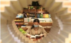 世界讀書(shū)日-讓我們一起快樂(lè)地讀書(shū)，翱翔在書(shū)的海洋里！